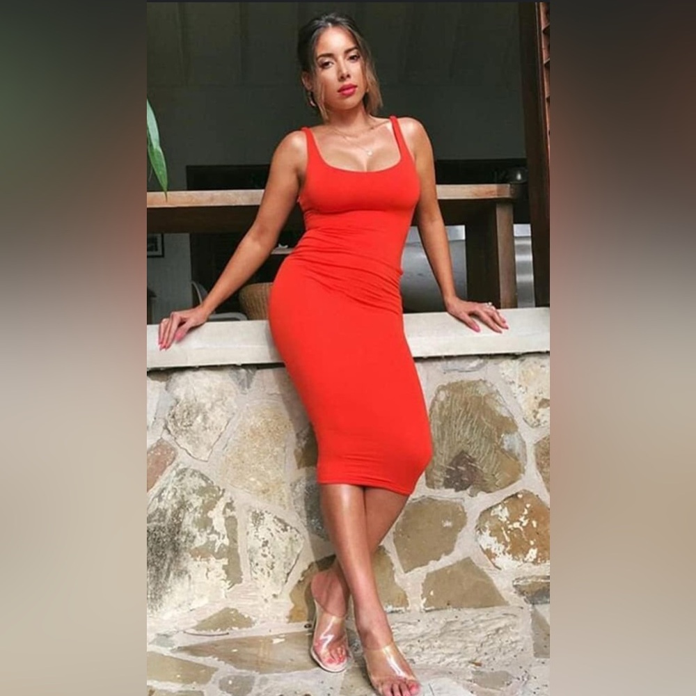 Elegant Orange Sleeveless Dress
